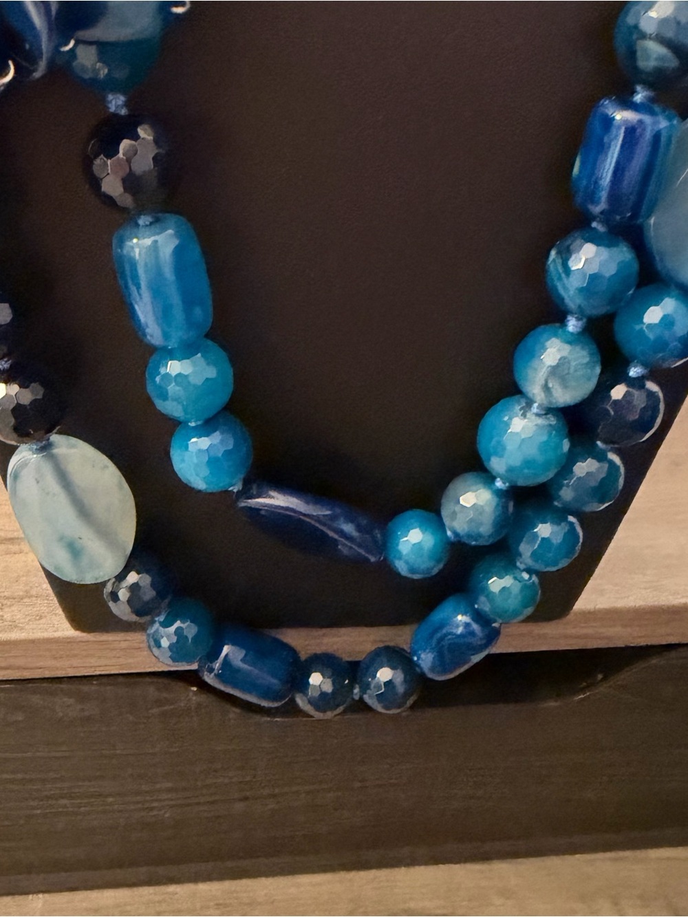 Gorgeous!!! Statement necklace Heavy #K82 Blue Agate or Glass ? Flower accent - Picture 5 of 16